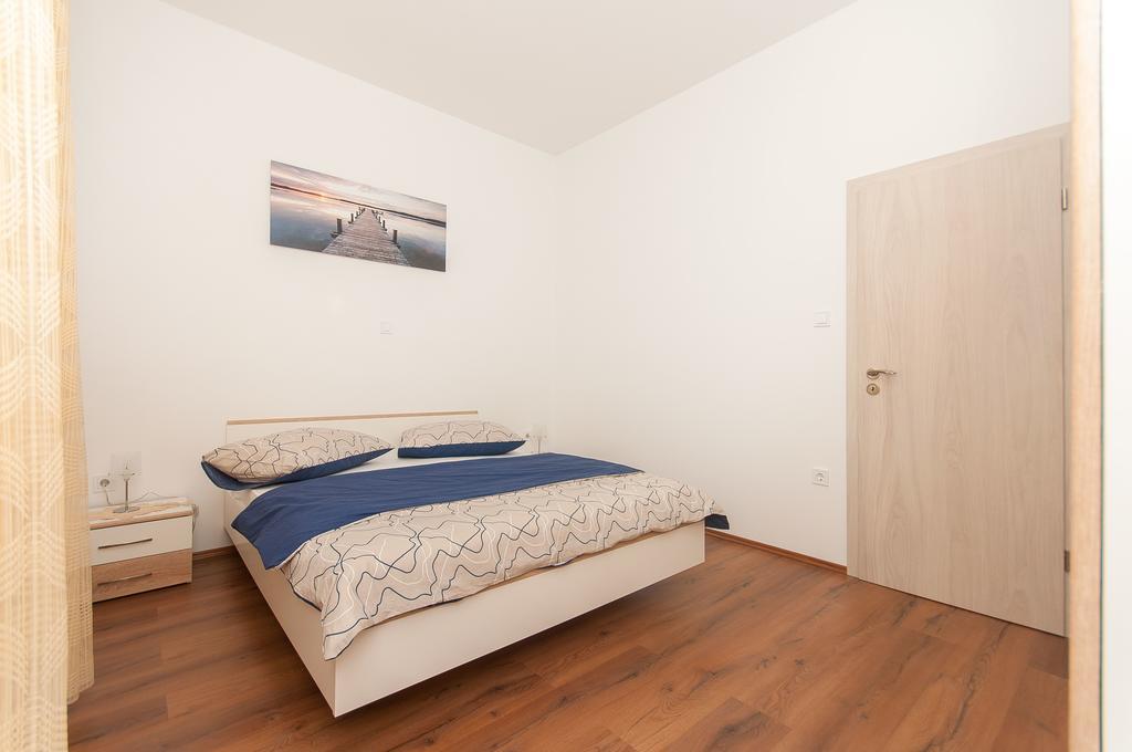Tanja Apartment أوميس المظهر الخارجي الصورة